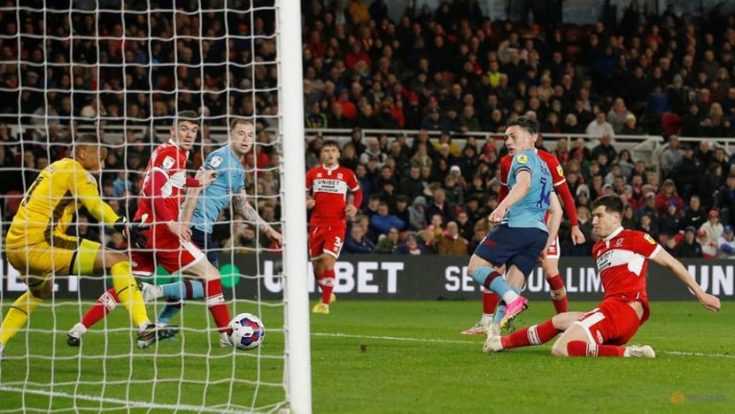Kompany says he did not expect to lead Burnley to promotion in first season Kompany says he did not expect to lead Burnley to promotion in first season