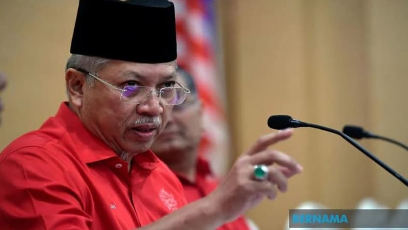 Ahmad Zahid tandatangani akuan bersumpah sokong Anwar Ibrahim, dedah Annuar Musa