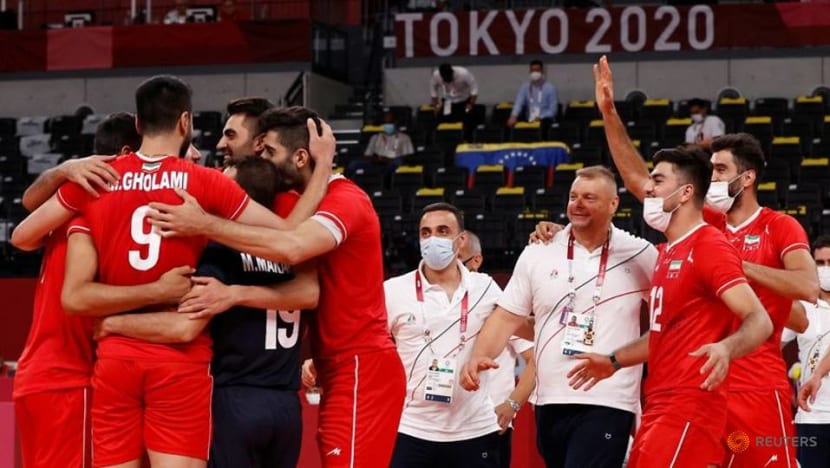 Olympics-Volleyball-Poland return to winning ways, Iran crush Venezuela Olympics-Volleyball-Poland return to winning ways, Iran crush Venezuela