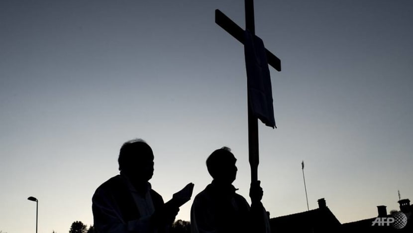 COVID-19: Good Friday prayer gets out of hand in locked down Italy COVID-19: Good Friday prayer gets out of hand in locked down Italy