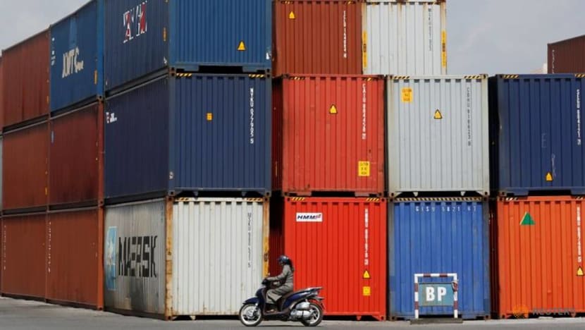 Vietnam April trade deficit US$1.22 billion vs US$1.2 billion surplus in March - customs Vietnam April trade deficit US$1.22 billion vs US$1.2 billion surplus in March - customs
