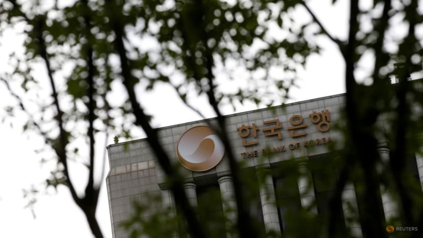 S Korea central bank holds rates, flags a hike in November