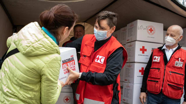 新加坡红十字会将为乌克兰提供第三轮总值112万元援助