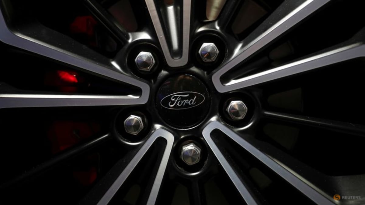 Ford memangkas 3.000 pekerjaan karena beralih ke EV, perangkat lunak