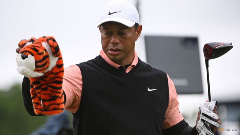 Woods charge fizzles in third round at rainy PGA Championship Woods charge fizzles in third round at rainy PGA Championship