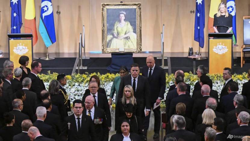 Australian lawmakers pay tribute to queen, discuss republic Australian lawmakers pay tribute to queen, discuss republic