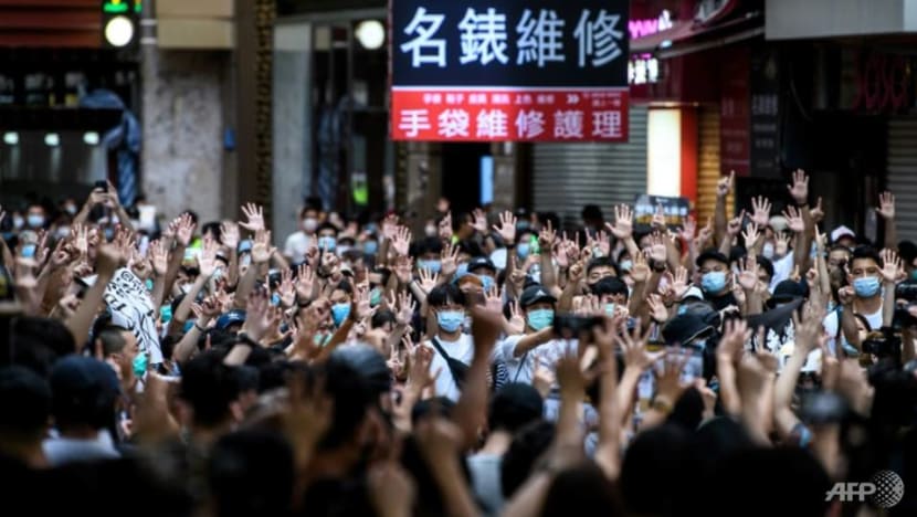 US senators revive bill to make refugee status easier for Hong Kong protesters US senators revive bill to make refugee status easier for Hong Kong protesters