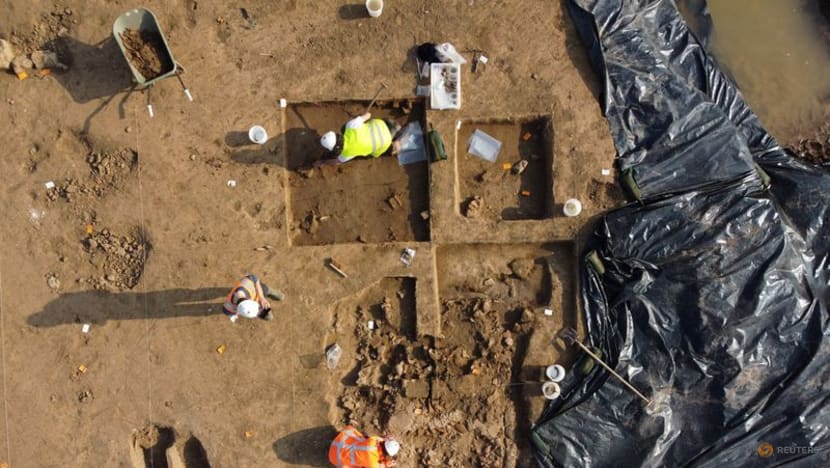 Volunteer archaeologists discover ancient Roman temple in Netherlands Volunteer archaeologists discover ancient Roman temple in Netherlands
