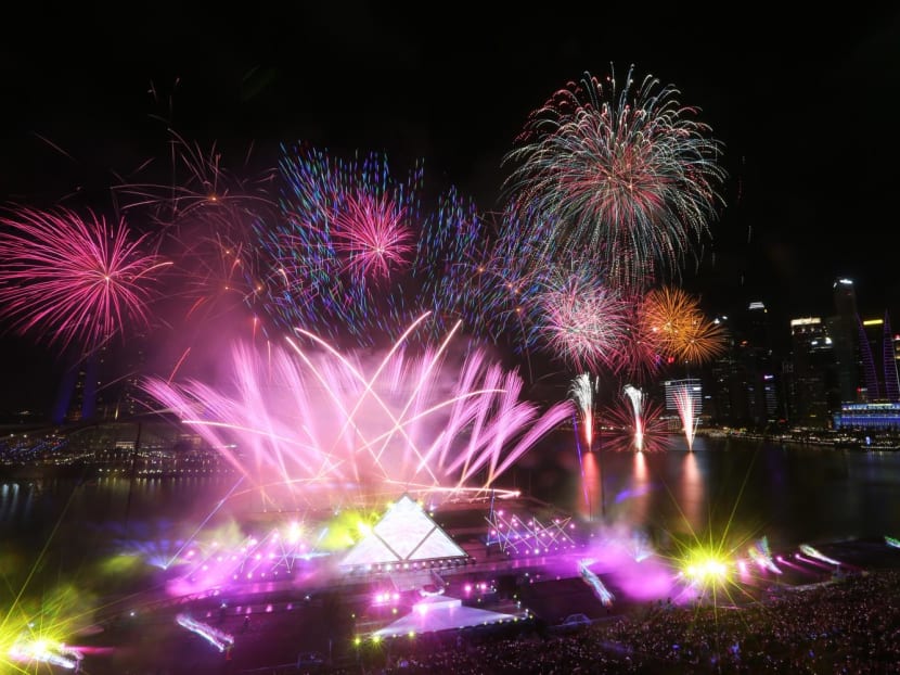 Fireworks at the New Year's Eve countdown around Marina Bay in 2019. 