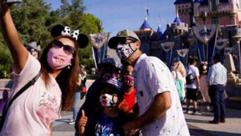 அமெரிக்க Disneyland ஓராண்டுக்குப் பிறகு திறக்கப்பட்டது