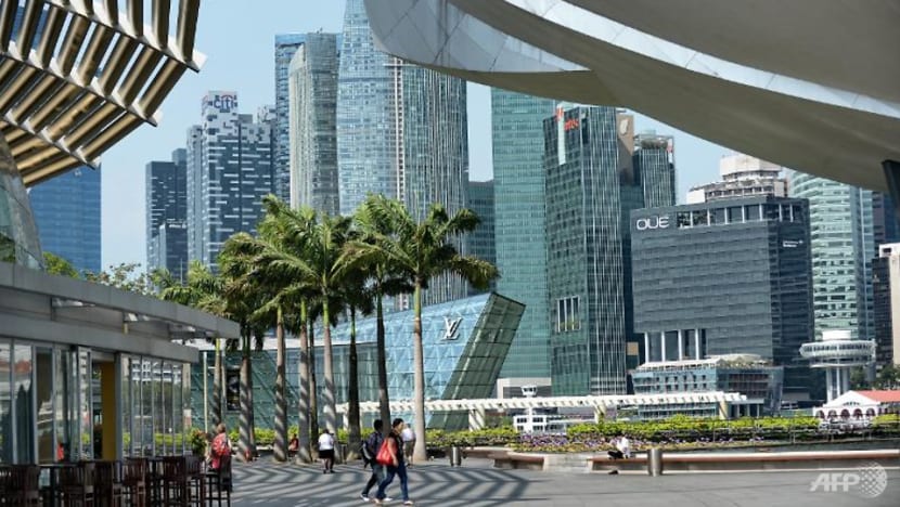 Syndicate member behind S$2.5m cross-border investment scam gets jail, squandered millions at casino Syndicate member behind S$2.5m cross-border investment scam gets jail, squandered millions at casino