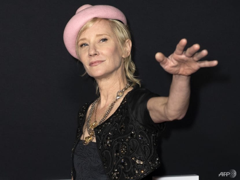 Actress Anne Heche on life support, 'not expected to survive' following car crash