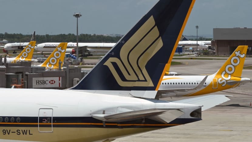 SIA ends monthly variable component wage cuts for all Singapore-based staff SIA ends monthly variable component wage cuts for all Singapore-based staff