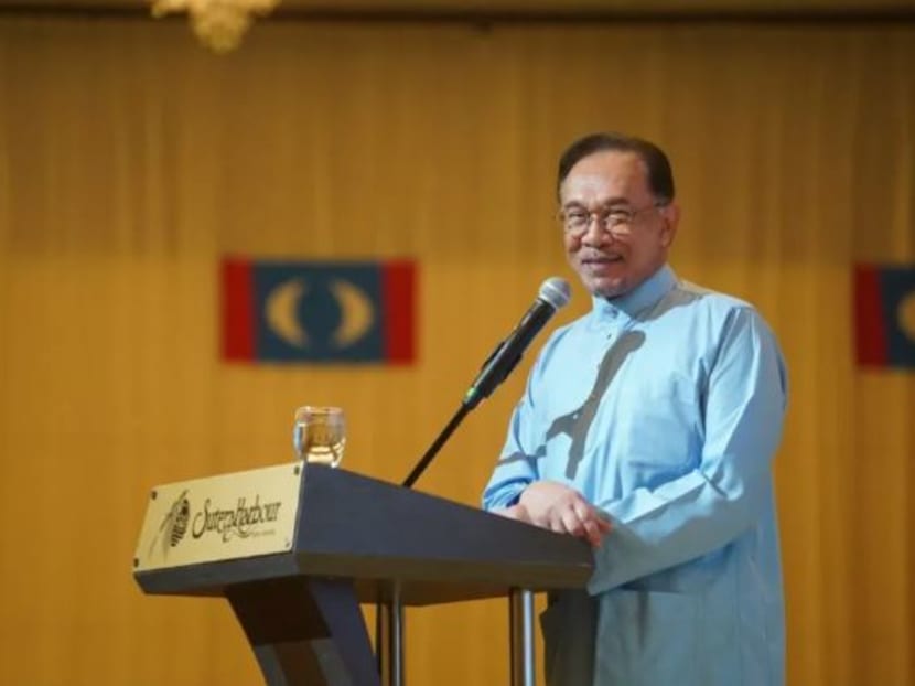 With uncertain vote base, analysts say Anwar’s PM bid hinges on East Malaysian support With uncertain vote base, analysts say Anwar’s PM bid hinges on East Malaysian support
