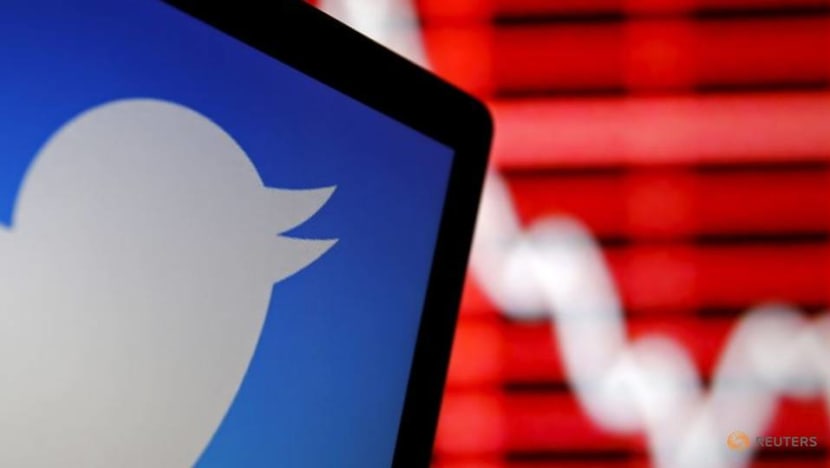 Twitter warns US election could affect ad sales, shares drop 16per cent Twitter warns US election could affect ad sales, shares drop 16per cent