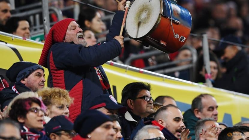 Cagliari and Bari draw 1-1 in promotion playoff first leg 