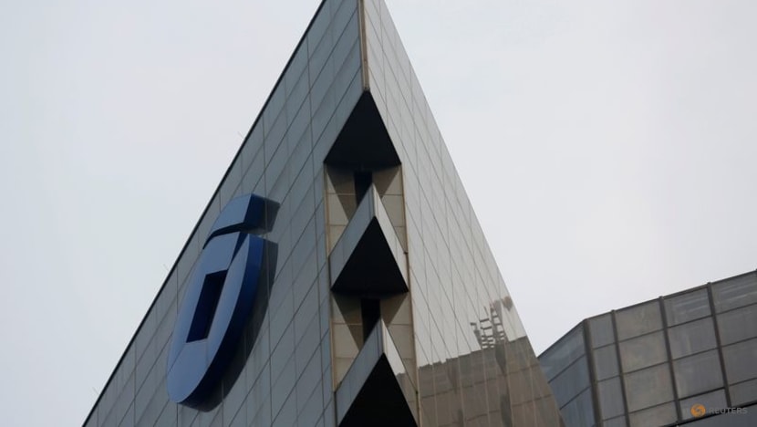 China Construction Bank Q4 profit rises 8.8% China Construction Bank Q4 profit rises 8.8%