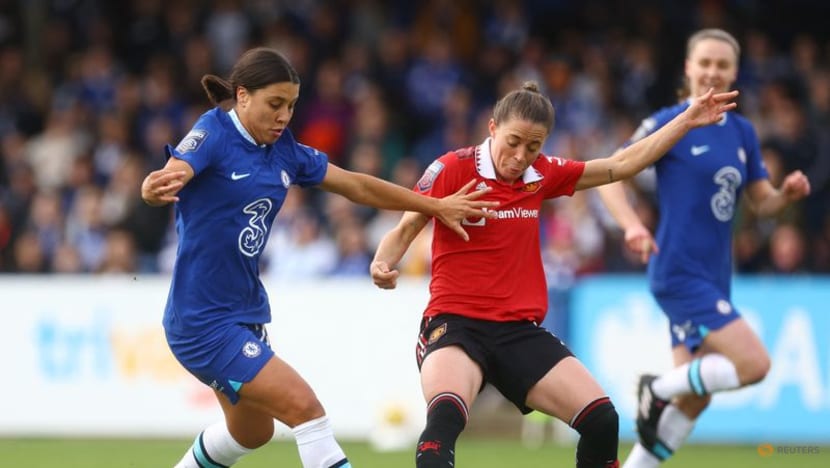 Kerr strike sends Chelsea top of WSL after 1-0 win over Man United Kerr strike sends Chelsea top of WSL after 1-0 win over Man United