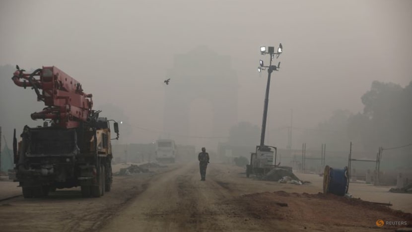Diwali celebrations leave Delhi wheezing in dangerously unhealthy air Diwali celebrations leave Delhi wheezing in dangerously unhealthy air