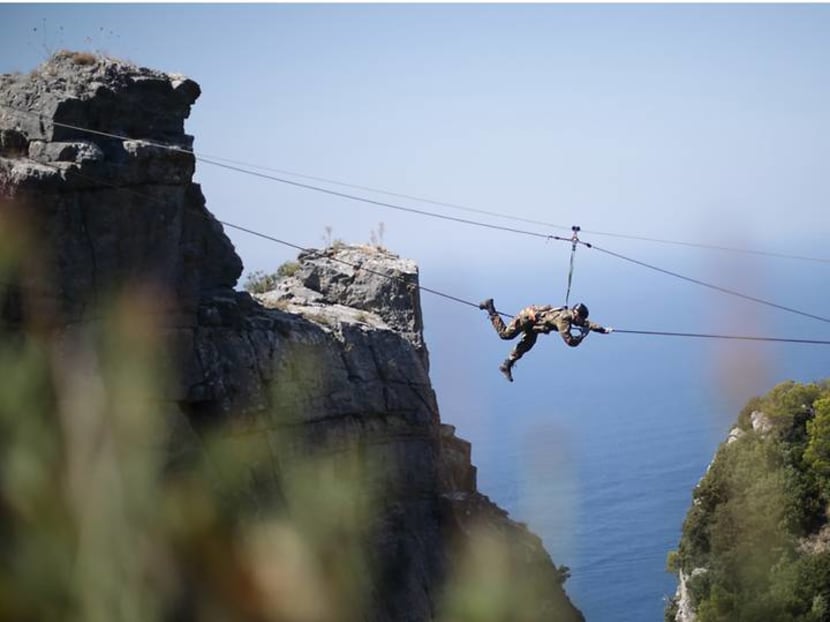 Can you survive a training session with the Italian Navy? These watch lovers did Can you survive a training session with the Italian Navy? These watch lovers did