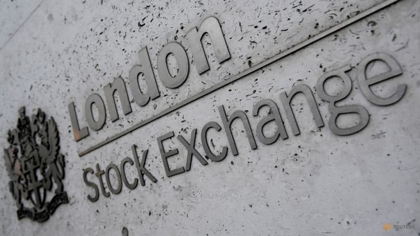 Stocks extend decline as inflation fears persist Stocks extend decline as inflation fears persist