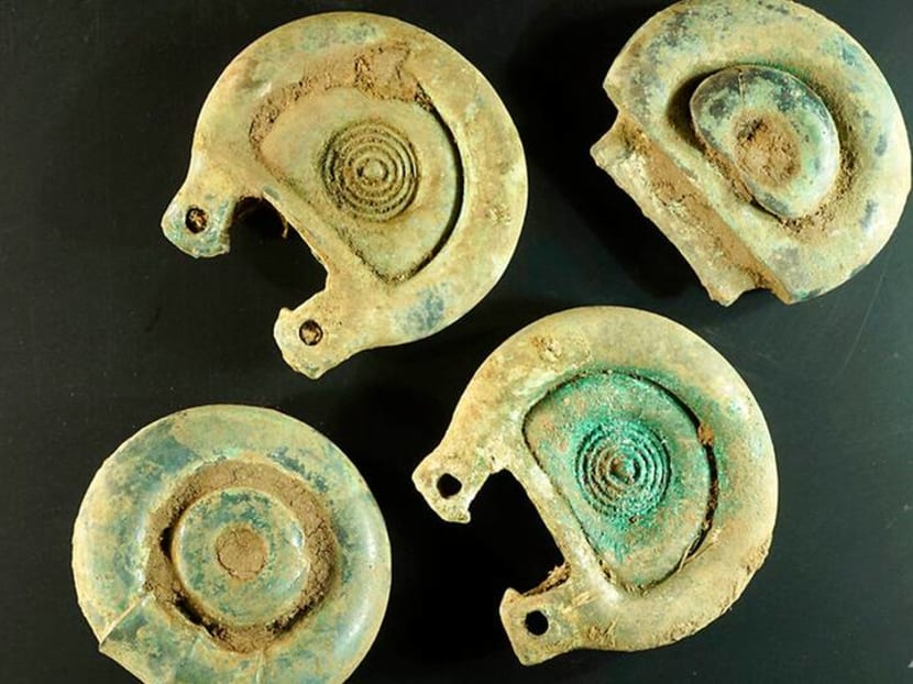 Treasure-hunter finds 3,000-year-old hoard from Bronze Age in Scotland Treasure-hunter finds 3,000-year-old hoard from Bronze Age in Scotland