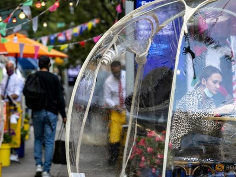 Space bubbles ease New York restaurant troubles Space bubbles ease New York restaurant troubles