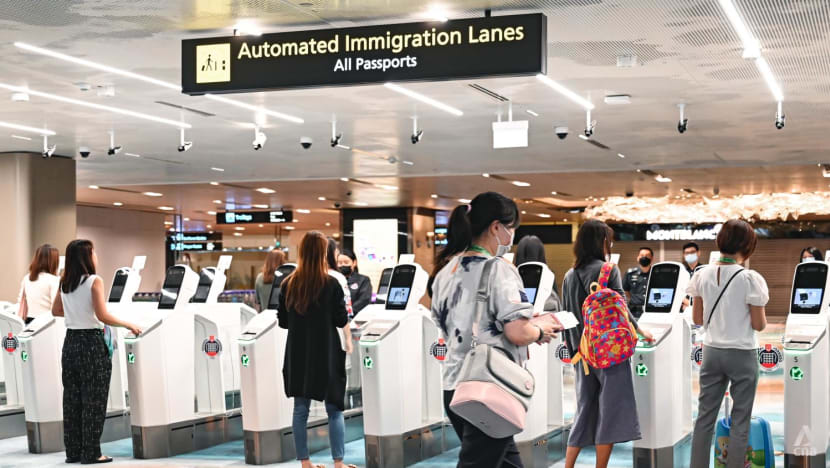 ICA warns against websites charging fees to help travellers submit SG Arrival Card ICA warns against websites charging fees to help travellers submit SG Arrival Card