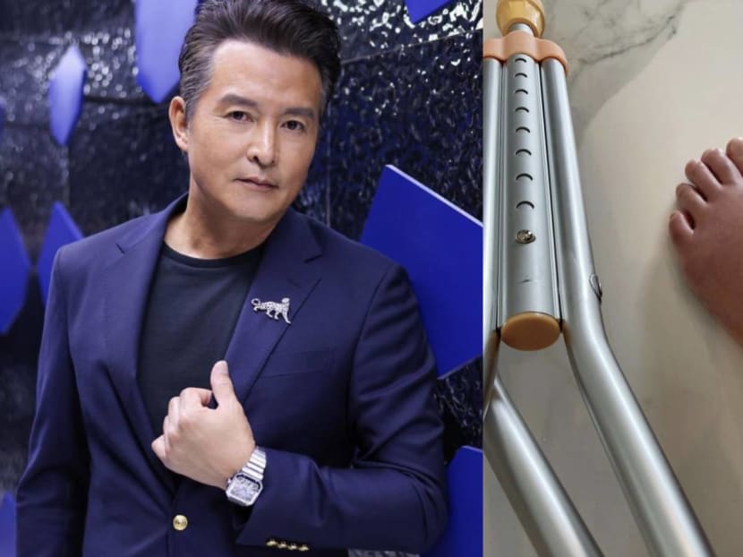 Christopher Lee Injures Ankle; Unable To Attend Golden Bell Awards In Taiwan For 2nd Year In A Row