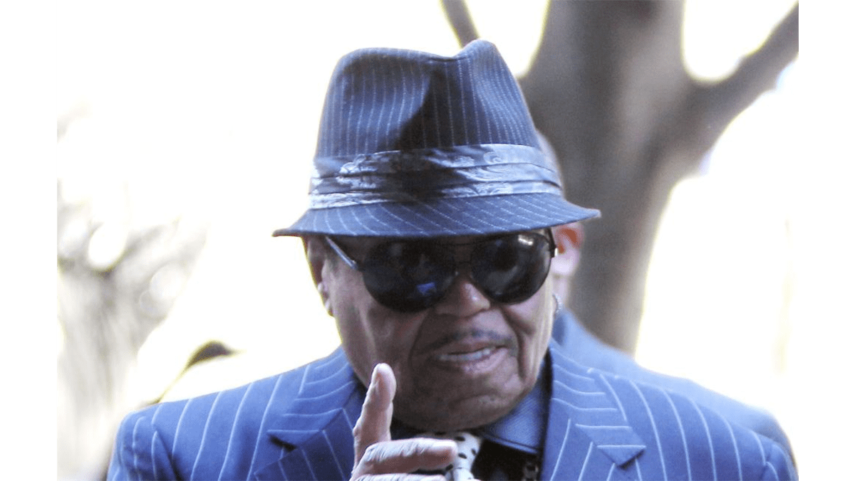 Joe Jackson dies 8days