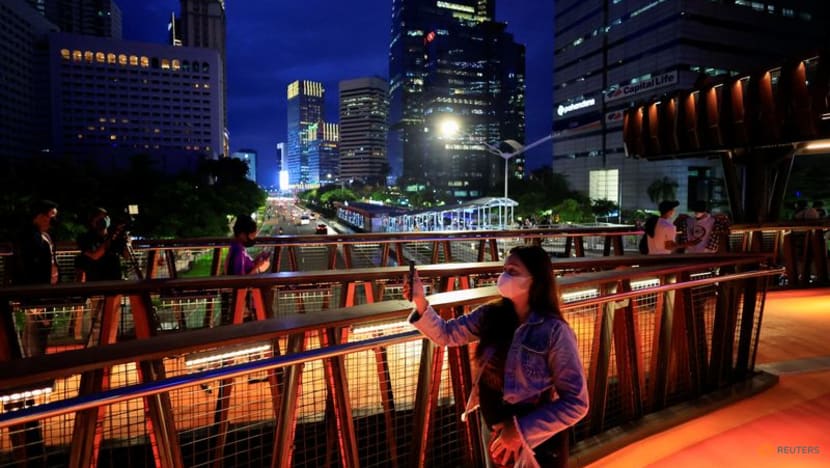 Indonesia's annual holiday exodus to go ahead this year as COVID-19 cases ease Indonesia's annual holiday exodus to go ahead this year as COVID-19 cases ease