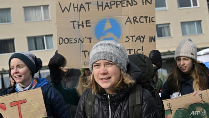 Thunberg, protesters demand 'climate justice' in Davos Thunberg, protesters demand 'climate justice' in Davos