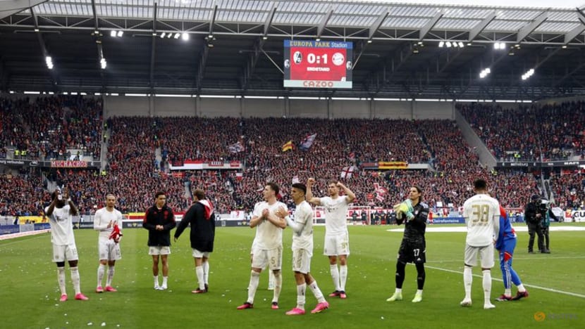 De Ligt missile helps leaders Bayern beat Freiburg 1-0 De Ligt missile helps leaders Bayern beat Freiburg 1-0