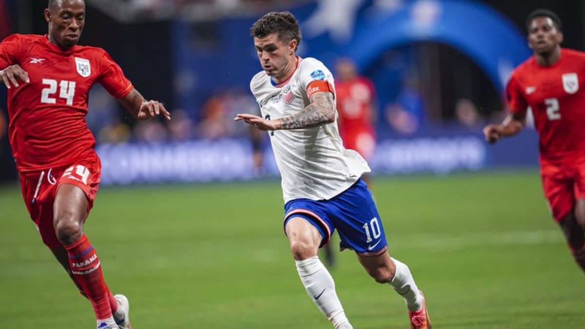 Panama scores late goal and surprises USA at Copa America