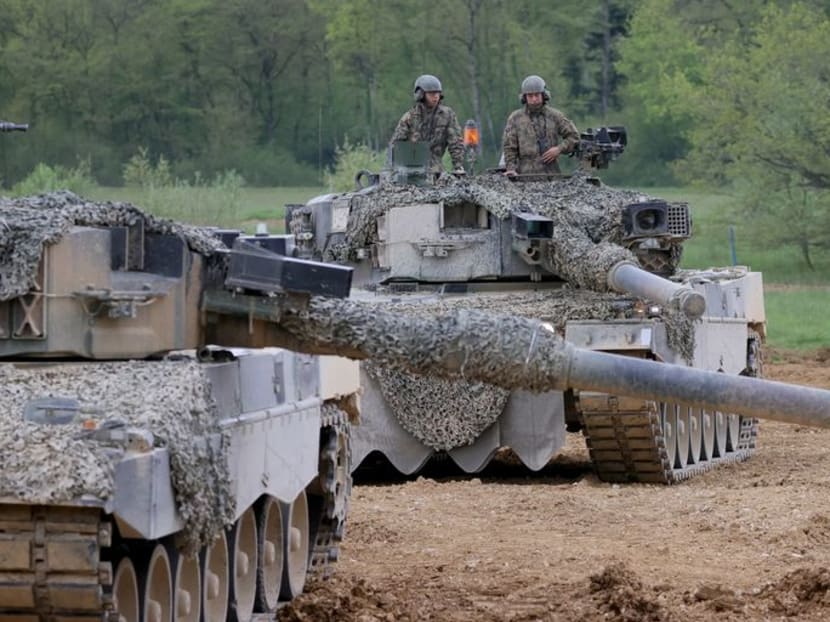 Swiss army displays Leopard 2 tank as Germany hopes for sale TODAY