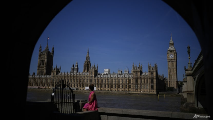 British government to hold confidence vote in itself on Monday British government to hold confidence vote in itself on Monday