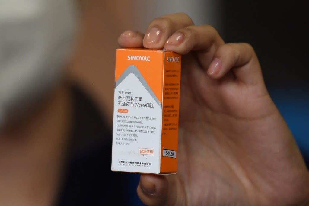 Hong Kong lowers age for Sinovac Covid-19 vaccine shot to 6 months Hong Kong lowers age for Sinovac Covid-19 vaccine shot to 6 months