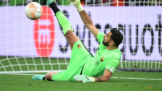 Sevilla beat Roma 4-1 on penalties to win seventh Europa League title