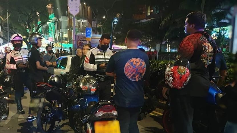 Polis siasat perhimpunan jalan raya yang diadakan tanpa permit