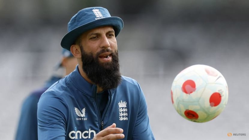 England's Moeen winning fitness battle for third test