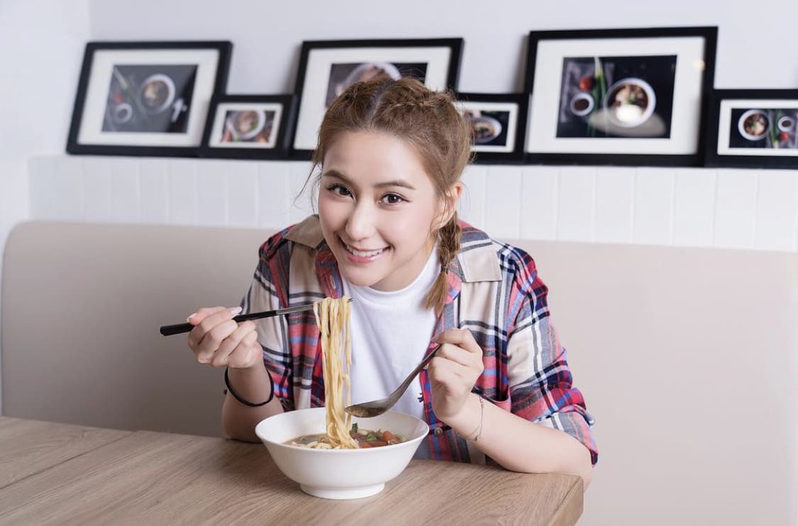 Laurinda Ho’s Beef Noodle Restaurant In Hongkong Lost Almost S$360K ‘Cos Of The COVID-19 Pandemic Laurinda Ho’s Beef Noodle Restaurant In Hongkong Lost Almost S$360K ‘Cos Of The COVID-19 Pandemic