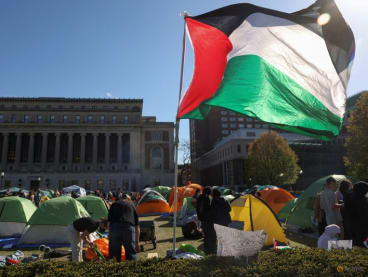Students continue to protest at an encampment supporting Palestinians on the Columbia University campus, during the ongoing conflict between Israel and the Palestinian Islamist group Hamas, in New York City, US, April 25, 2024.