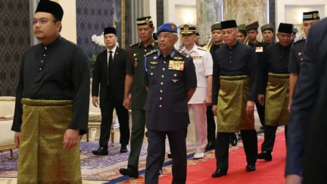 马国27副部长在国家元首面前宣誓就任