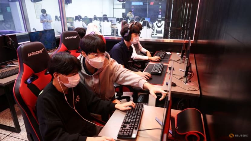 Esports talent in S Korea gets boost from big business, easing of gaming ban Esports talent in S Korea gets boost from big business, easing of gaming ban