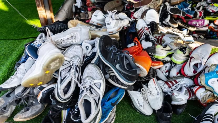 SportSG, rakan program kitar semula mohon maaf, kasut sukan diderma dijual di Indonesia