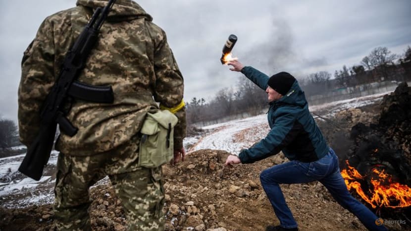 Ukraine's besieged cities brace for more Russian attacks Ukraine's besieged cities brace for more Russian attacks