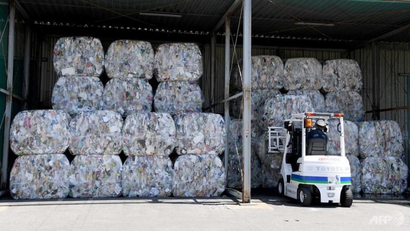 Japan faces critics, conflict on environment issues at G20 Japan faces critics, conflict on environment issues at G20