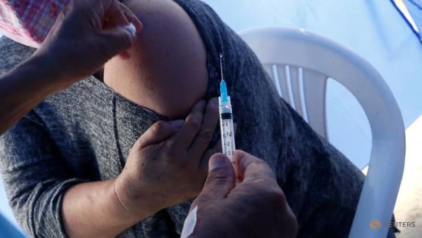 Chile studies 'green card' to incentivize coronavirus inoculation Chile studies 'green card' to incentivize coronavirus inoculation
