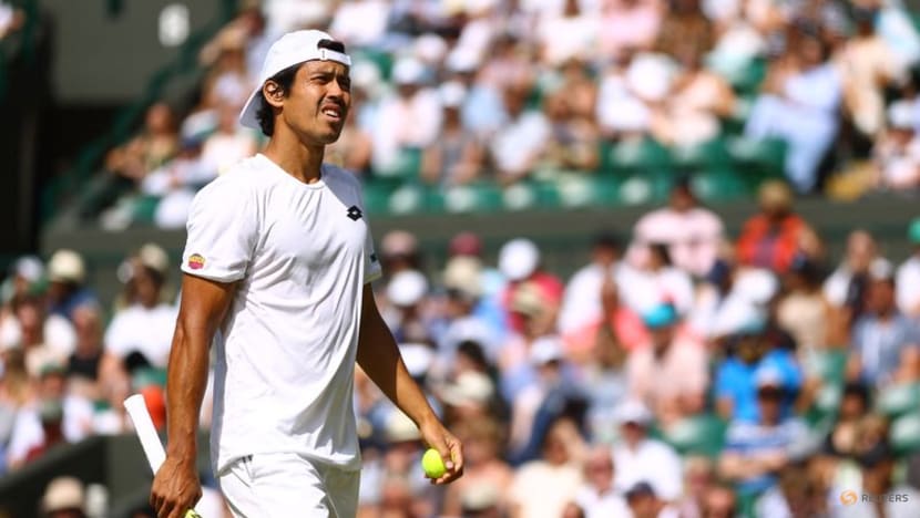 Fritz flies into Wimbledon quarters to earn family stripes Fritz flies into Wimbledon quarters to earn family stripes