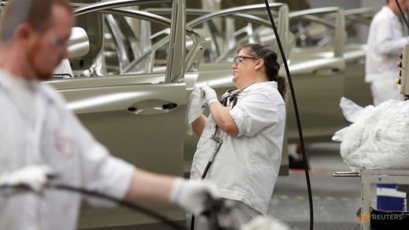 US manufacturing output picks up in October US manufacturing output picks up in October